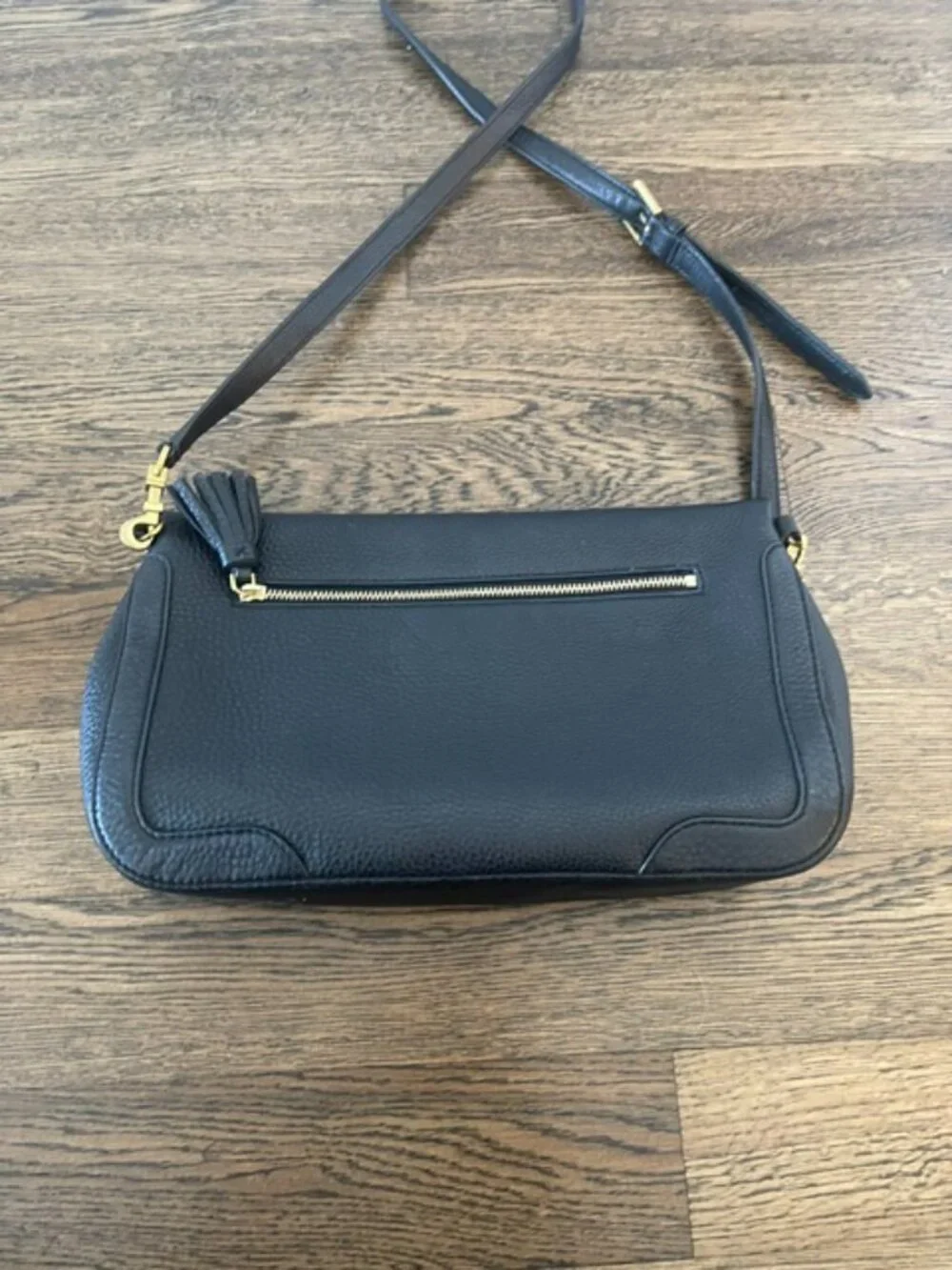 Tory Burch Thea Black Pebbled Leather Foldover Crossbody Tassel Bag (EUC)